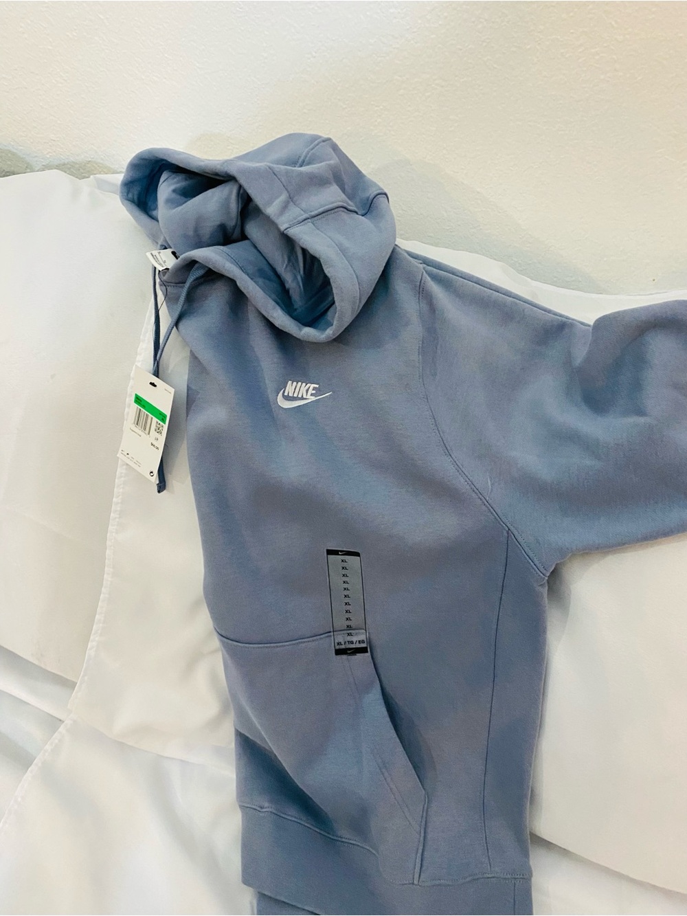 Nike Pullover in Dusty light Blue